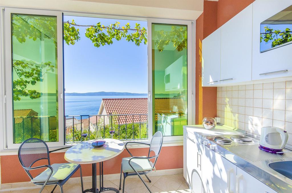 Apartments Kunac Podgora Exterior photo